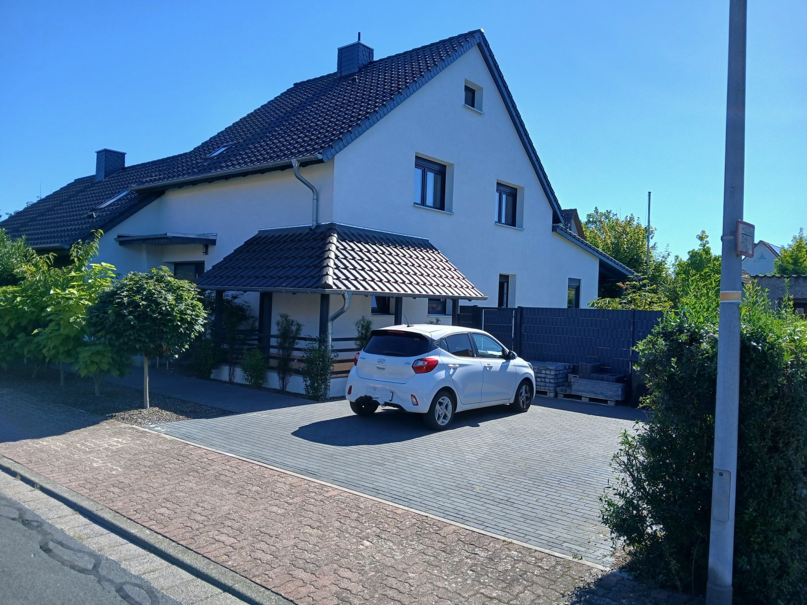 Schönes Doppelhaushälfte mit Anbau in Hänigsen!  Schönes Doppelhaushälfte mit Anbau in Hänigsen!